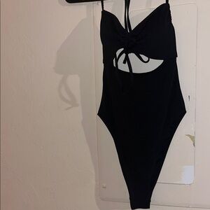 One piece swim suit